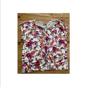 Bobbie & Brooks Floral Necklaces Shirt